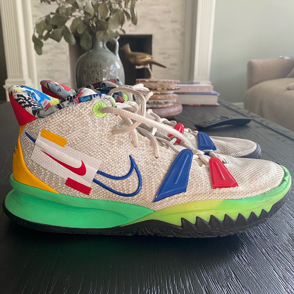Nike Kyries Basketball Shoes- size 10